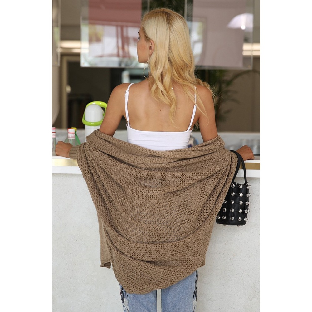 ⬇️ $49 Oversized Batwing Khaki Cardigan Sweater - Picture 5 of 8